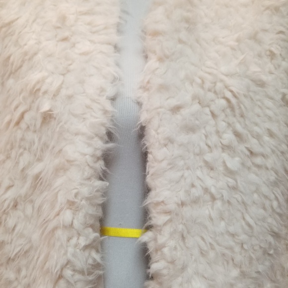 🆕️⬇️KENSIE Nude Faux-Fur Open Front Coat - Picture 3 of 8